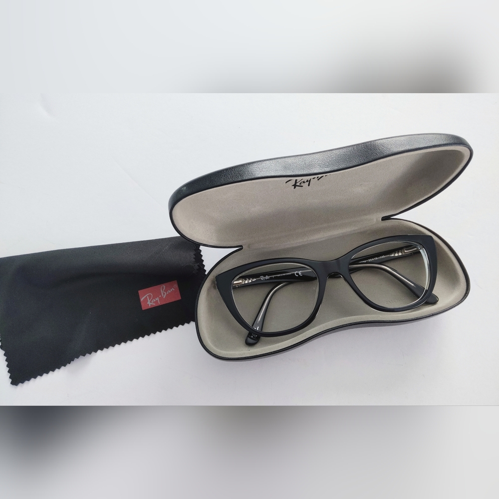 Ray-Ban Classic Unisex Black Eyeglasses Frame with Case. Pre-owned. 53×18 140.